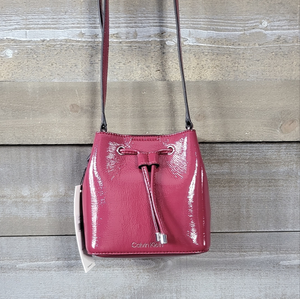 NWT Calvin Klein Astatine Mini Bucket Crossbody Bag